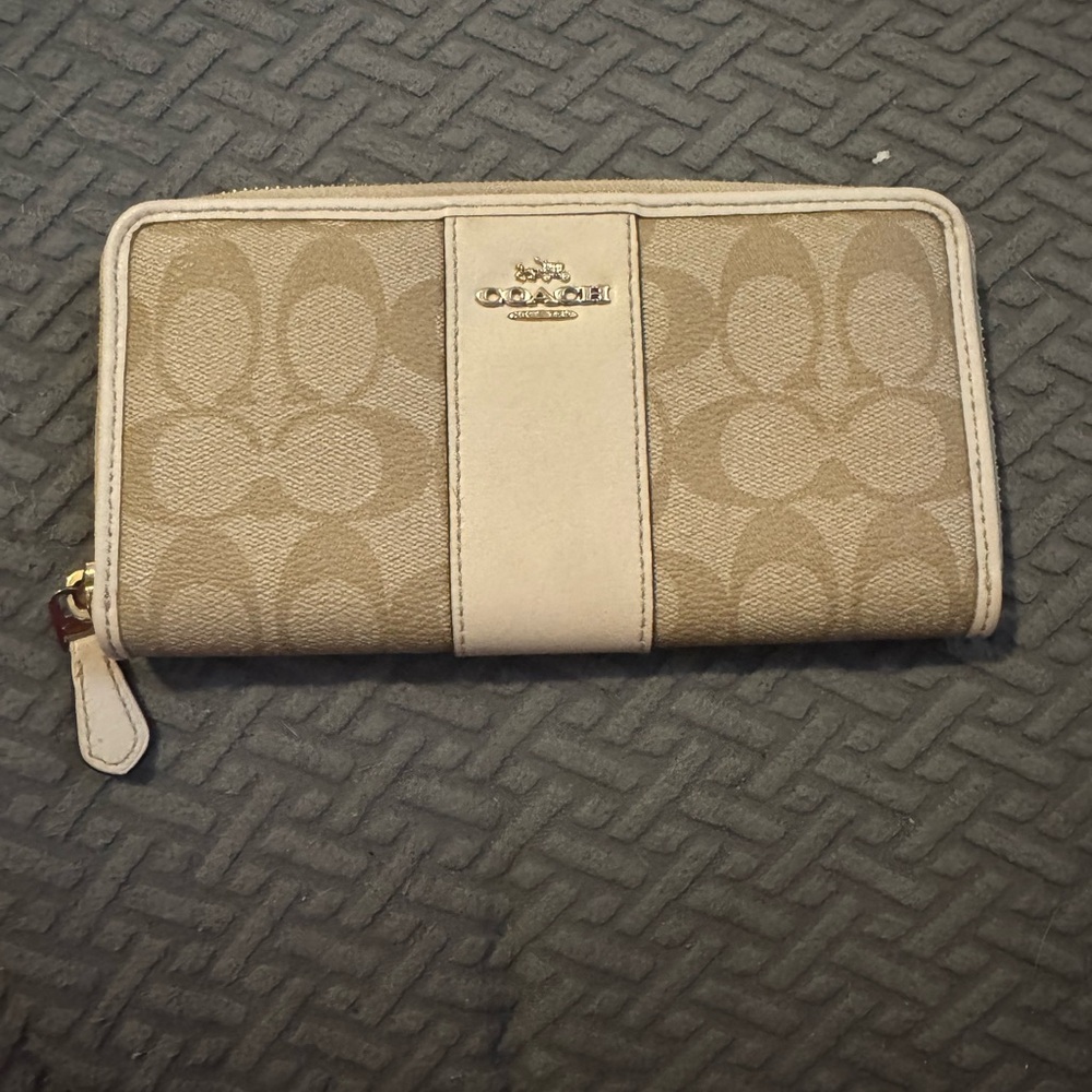 Coach Cream Leather Wallet